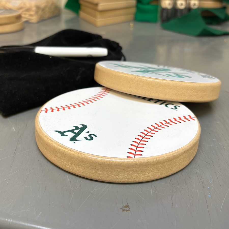San Francisco Giants Portable Dry Erase Game Board - 6.5" Double-Sided Wooden Tic Tac Toe Travel Set with Marker & Bag